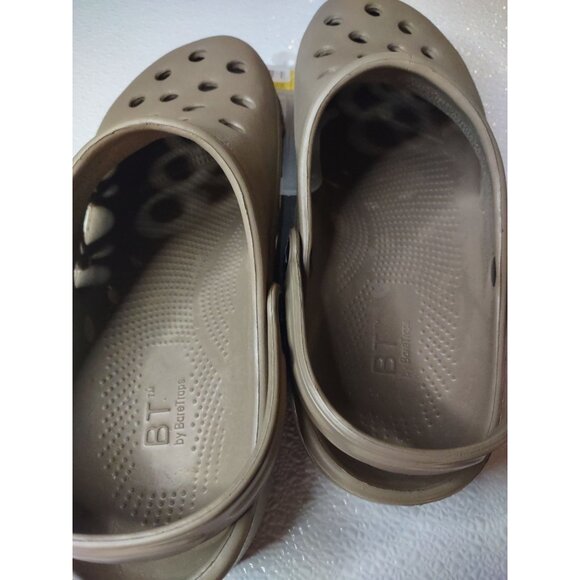 BT by Baretraps Alex Unisex Khaki Clogs Size XXL  Men (11/12) Women (13/14) NWT - Picture 5 of 10